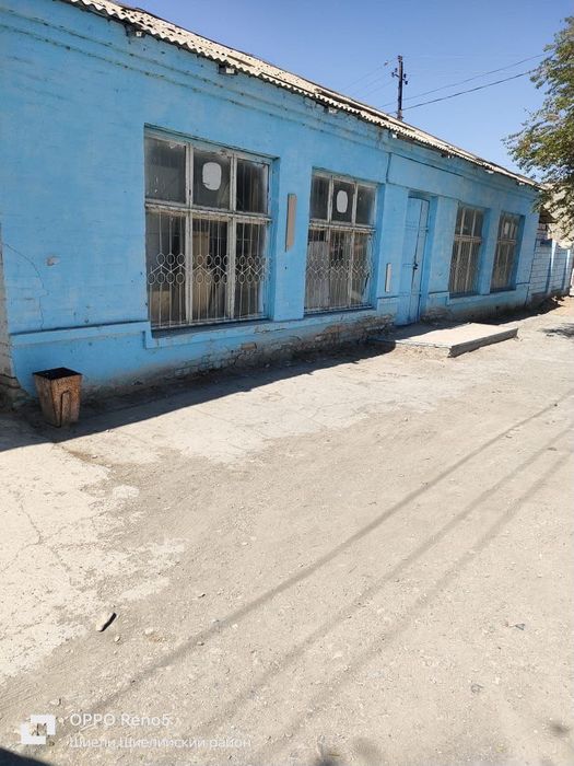 Орталықта орналасқан магазин сатылады