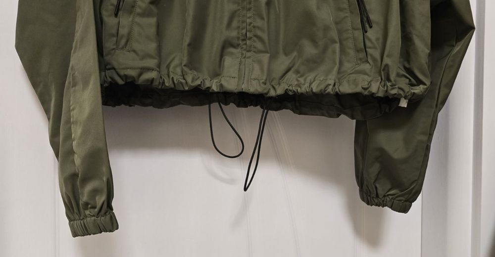 Ново. Дамско оригинално якенце.  ZARA