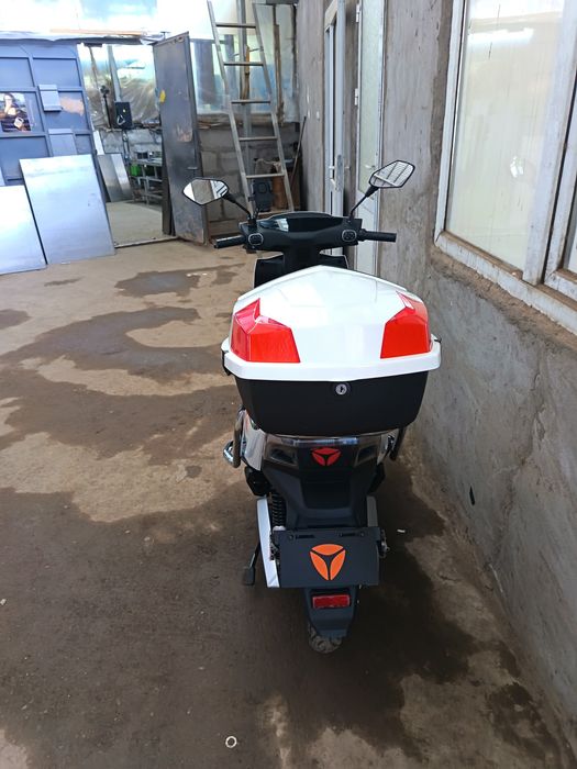 Электроскутор новый Yadea T5