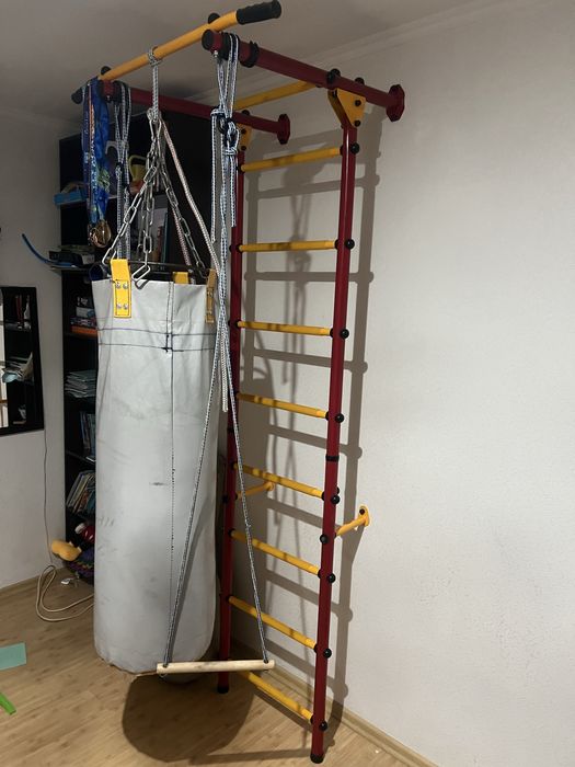 Продам детскую шведскую стенку