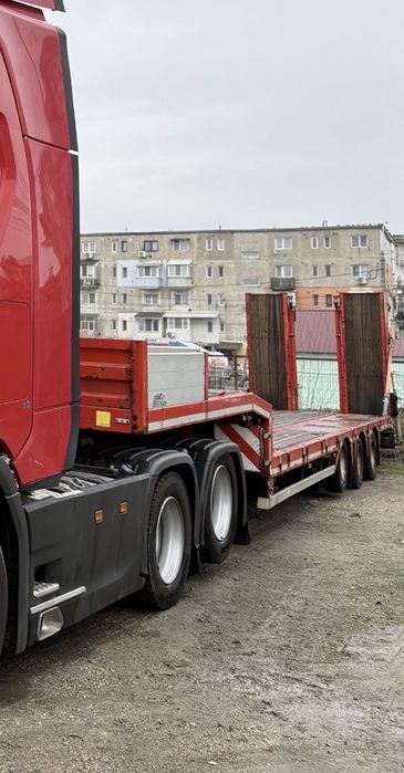 Trailer AMT 2016  cu 3 axe anvelope  schimbate service rampi hidraulic
