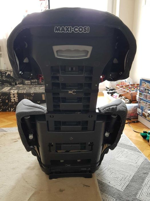 Maxi cosi 2 детски столчета от 9 до 36 кг.