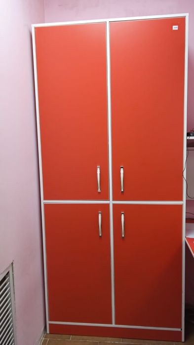 Продается офисная мебель