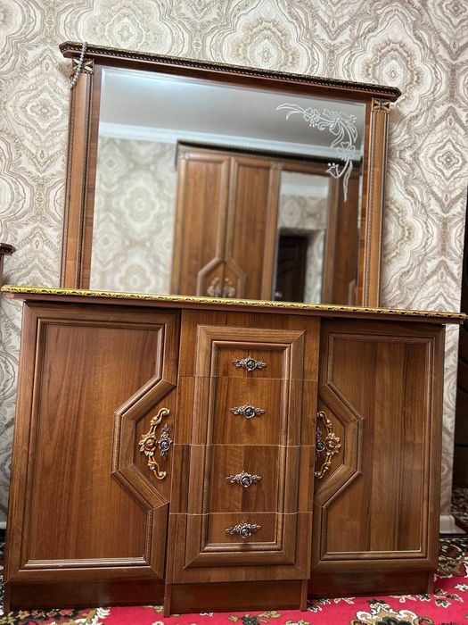 Продам мебель спальни