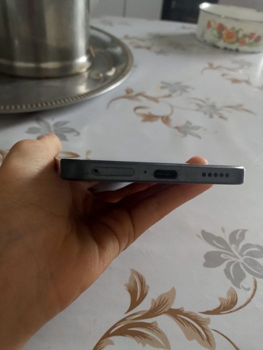 Ищу обмен на айфон  11,12