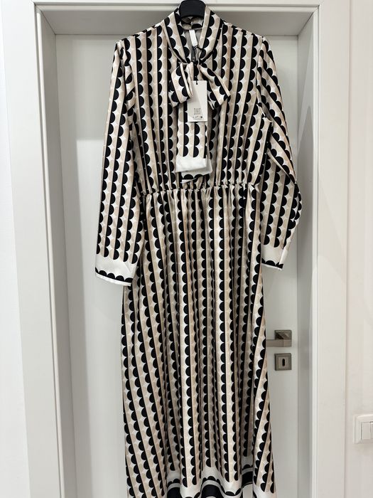 Rochie nou super elegant frumos fara marime eu zic M-L