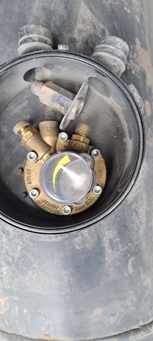 Продам газовый баллон для машины