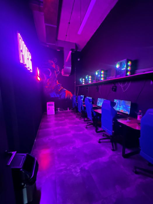 Продам топовый компьютерный клуб