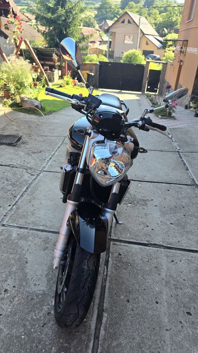 Vând Yamaha fz6...