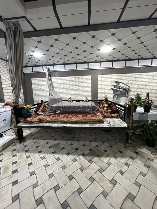 тапчан для сада.