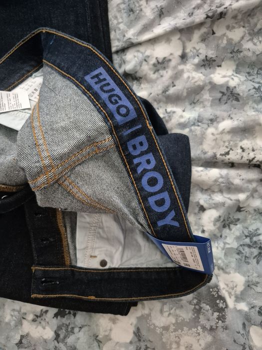 Blugi de barbati hugo boss
