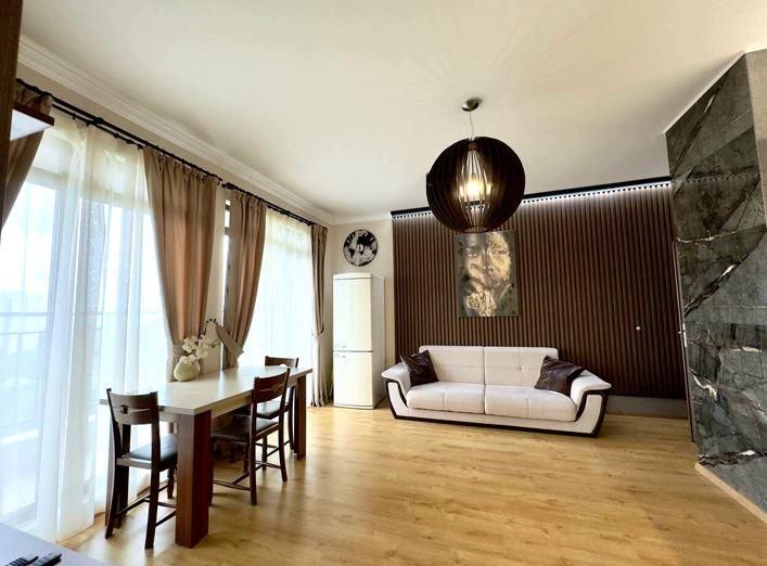 Дава се под наем Тристаен апартамент в Бургас, Зорница - 110 кв.м за 969 € - Снимка #2