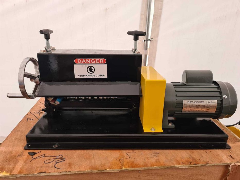 Deblancator masina curatat cabluri cupru si aluminiu 1-38mm