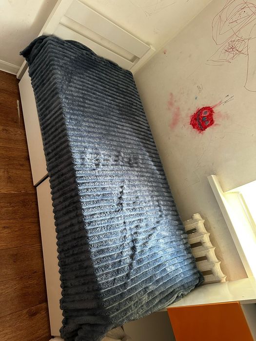 Срочно продаю детскую кровать