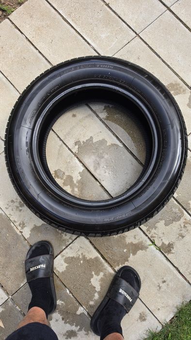 Anvelope auto Bridgestone 215/60/17 an 2024, folosite 2500km, 4b,  ca noi