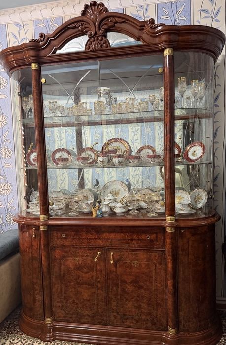 Продам  мебель комплект