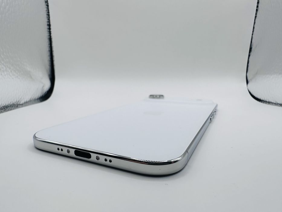 *Като Нов* Apple iPhone 17 Air 256 GB Cloud White Unlocked
