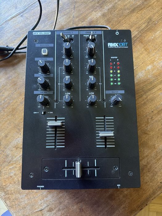 Dj mixer Reloop RMX 10BT