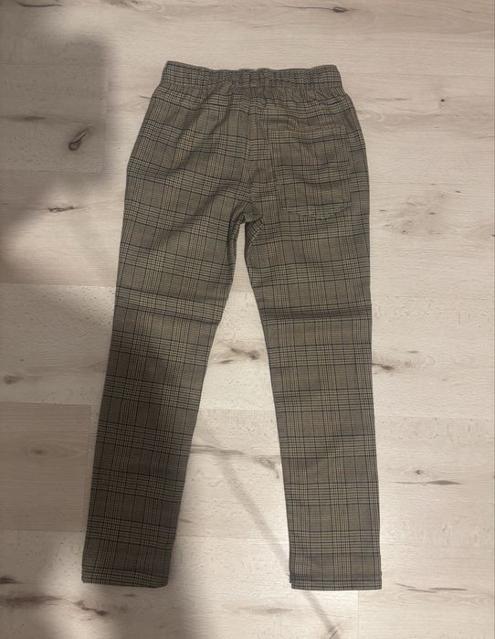 Pantaloni de  costum H&M pentru băieți 9-10 ani mărimea 140
