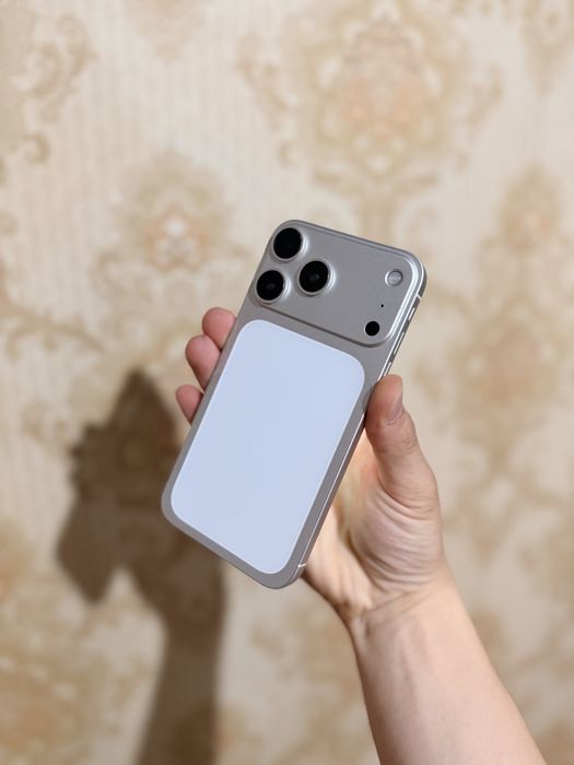 Iphone 11 17 pro korpusida ideal