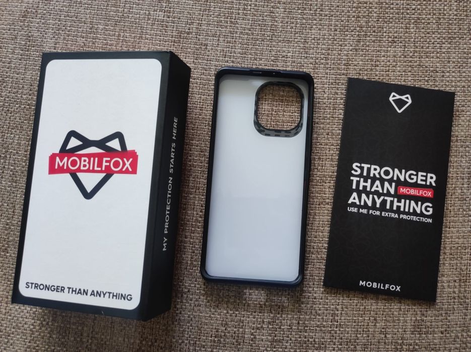 Carcasa si folie securizanta Xiaomi Mi 11 5G - sunt noi