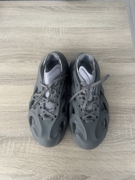 Adidas adifom q ca si noi