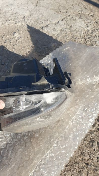 Продам фару Nissan Qashkai .. j