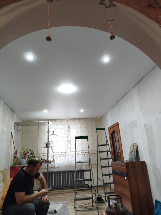 Натяжные потолки