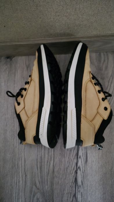 Bocanci Timberland 38