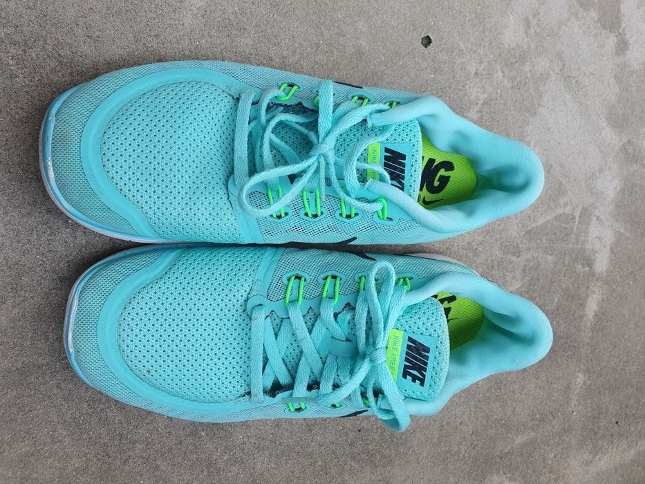 Маратонки Adidas  детски и Nike големи адидас