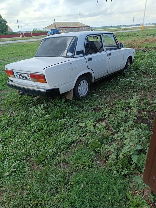 Продам ваз 2107 год выпуска 2007