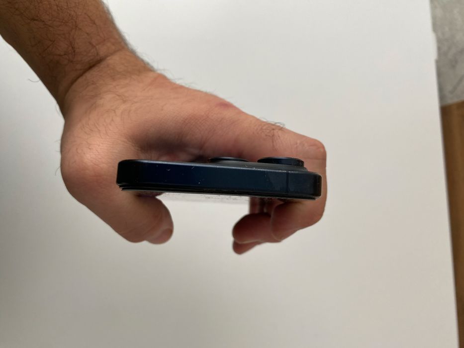 Продам 15 pro 256gb