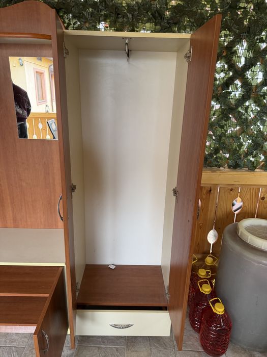 mobilier pentru dormitor/hol