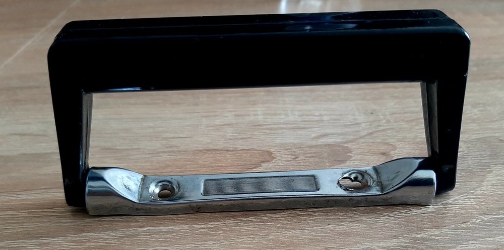 Метални крака за декоративни мебели и Метални дръжки и панти за мебели