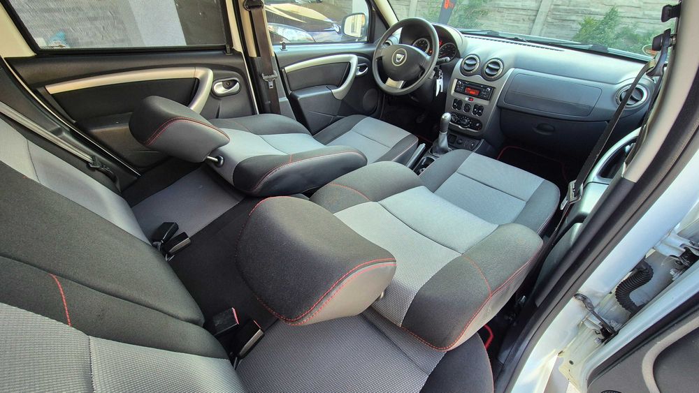 Dacia/Duster/1.6 Benzina/Euro 5/Clima/Senzori de Parcare/105 Cp/Livrare /Factura/Rate Fixe/Cash/