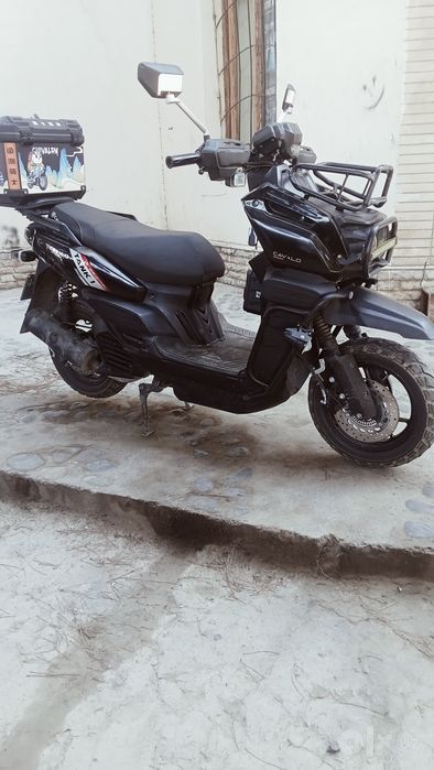 Tank sukuter sotiladi
