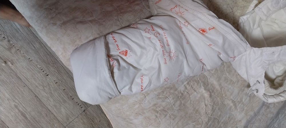 Продам детский комбинезон