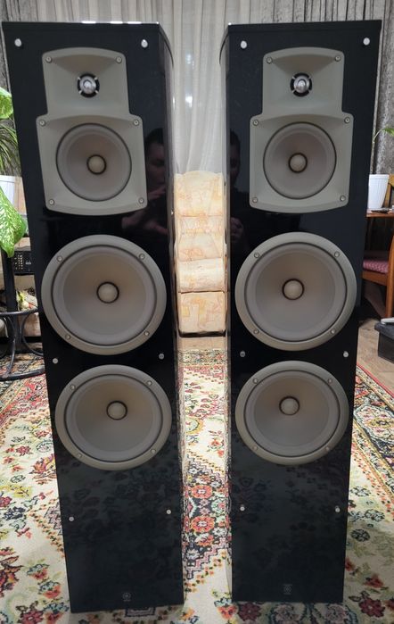 Напольные колонки Yamaha ns-777