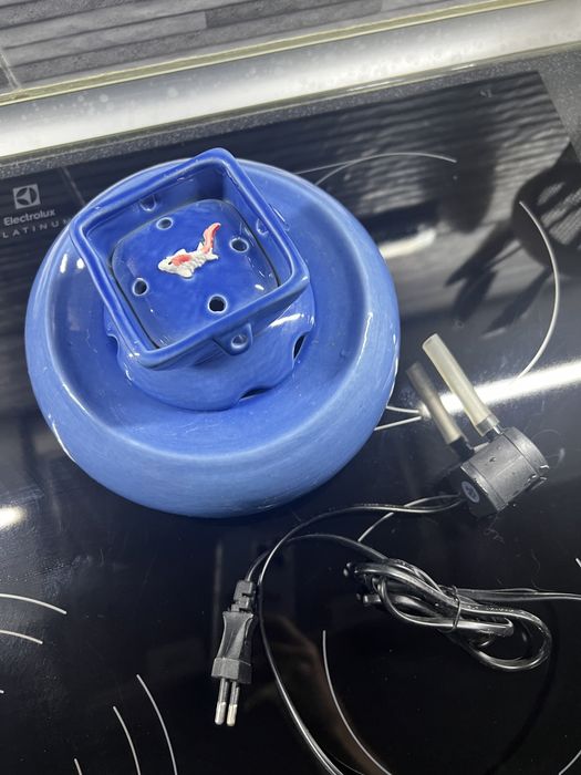 Питьевой фонтанчик для кошек