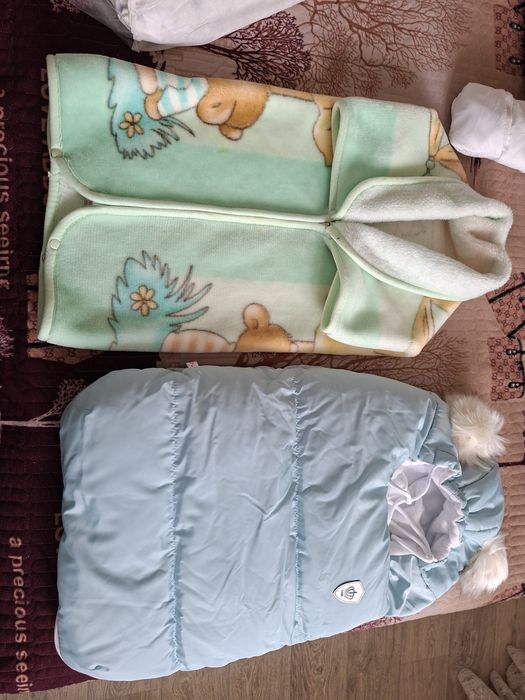 Конверт синего цвета