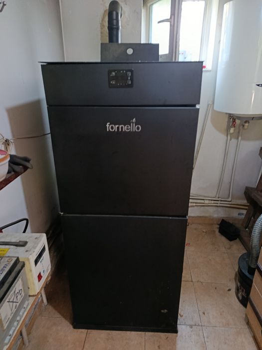 Centrala peleti Fornello royale king 25kw  defecta ..probabil cazan fisurat