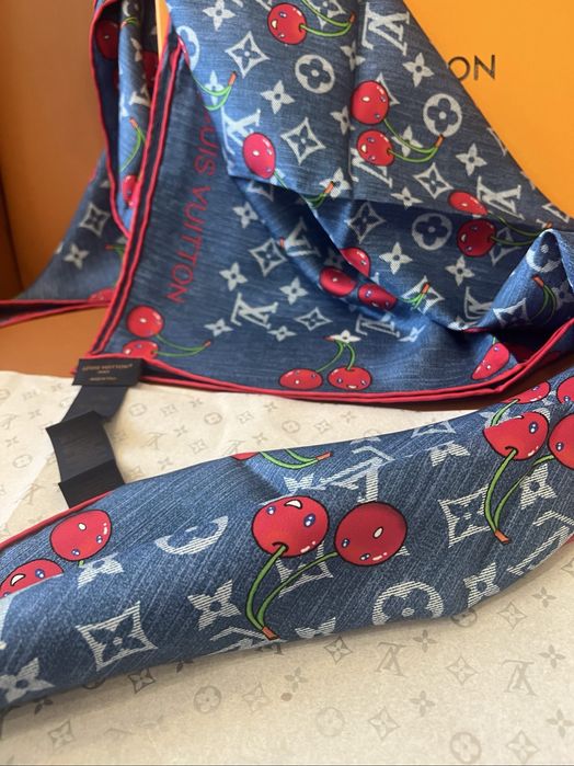 Копринени шалове louis vuitton chanel