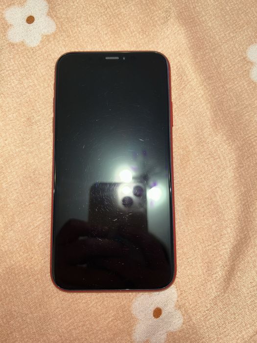 Vand iphone xr rosu