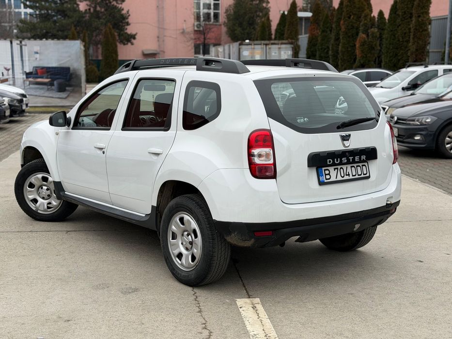 Dacia Duster  4x4  1,5 dci variante  ofer diferenta
