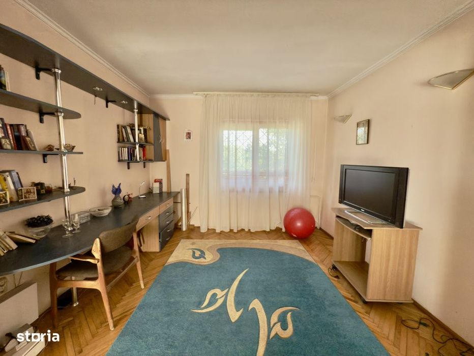 Vila spatioasa P+1+M de vanzare in Agigea | Teren 658 mp | Acces din 2