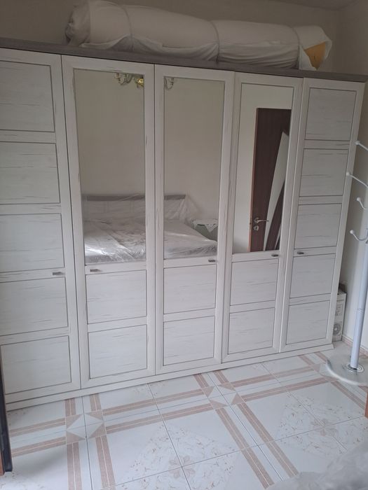 Продава се Четиристаен апартамент в Бургас, Център - 80 кв.м за 2072 €/кв.м - Снимка #16