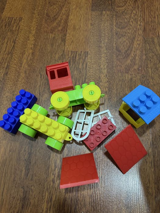 Продам конструктор Полесье