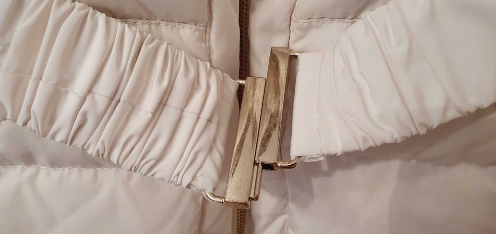 Дамско зимно яке Bershka - пух и пера