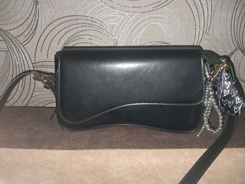 Продам сумку состояние новое