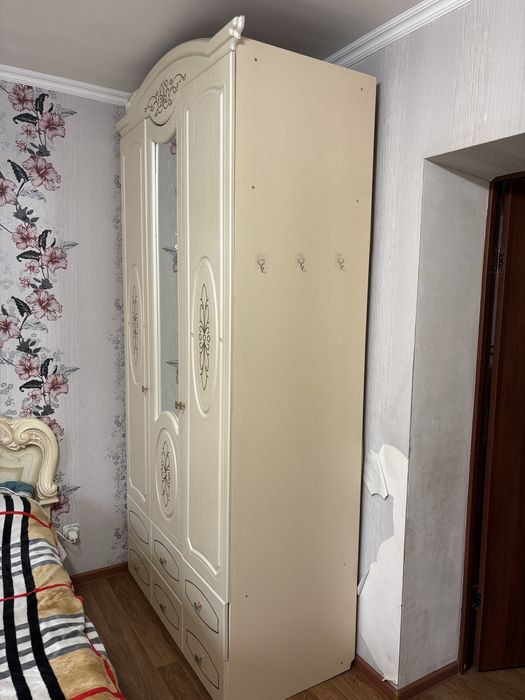 Продам шкаф шкаф